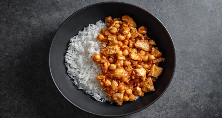 Kichererbsenragout mit zartem Rindfleisch und sonnengereiften Tomaten